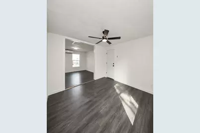 7636 Broadview Drive, Houston, TX 77061 - Photo 10