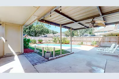 2810 White Oak Lane, Pearland, TX 77584 - Photo 4