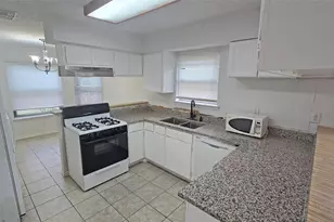 12803 Sandrock Dr, Houston, TX 77048 - Photo 4