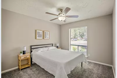 93 S Waxberry Road, The Woodlands, TX 77381 - Photo 24