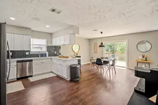 93 S Waxberry Rd, The Woodlands, TX 77381 - Photo 20