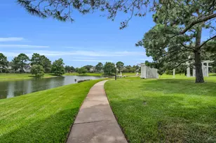 908 Victoria Lakes Dr, Katy, TX 77493 - Photo 40