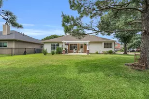 908 Victoria Lakes Dr, Katy, TX 77493 - Photo 34
