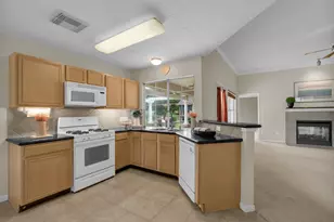 908 Victoria Lakes Dr, Katy, TX 77493 - Photo 16