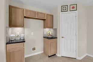 908 Victoria Lakes Dr, Katy, TX 77493 - Photo 18