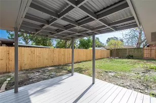 10906 Green Arbor Dr, Houston, TX 77089 - Photo 24