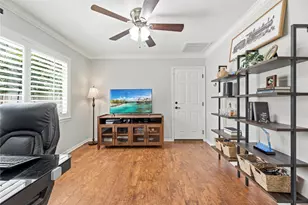 2731 Durban Dr, Houston, TX 77043 - Photo 18