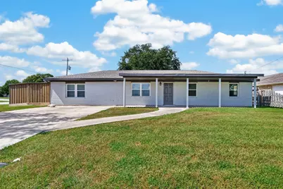 3601 17th Street N, Texas City, TX 77590 - Photo 4