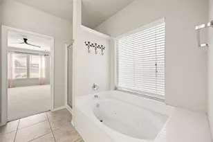 9611 Oxford Grove Dr, Houston, TX 77095 - Photo 22