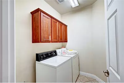 30 N Scribewood Circle, The Woodlands, TX 77382 - Photo 44