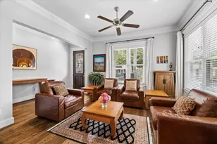 218 E 27th St, Houston, TX 77008 - Photo 4