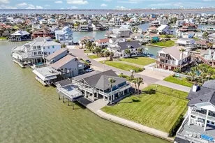 0 Palmetto, Tiki Island, TX 77554 - Photo 1