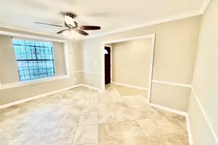 5838 Ludington Dr, Houston, TX 77035 - Photo 4