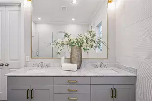 4032 Blossom St, Houston, TX 77007 - Photo 12