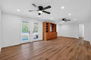 27 Deerfield Rd, Huntsville, TX 77340 - Photo 18