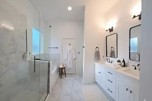 4922 Hoover St, Houston, TX 77092 - Photo 8