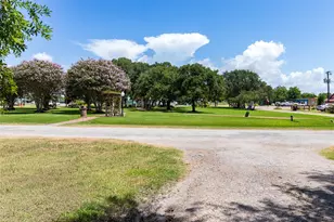 511 Commerce St, Palacios, TX 77465 - Photo 30