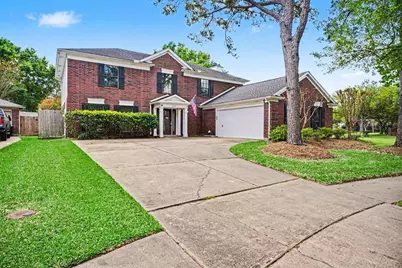 2101 Shadow Bay Circle, League City, TX 77573 - Photo 2