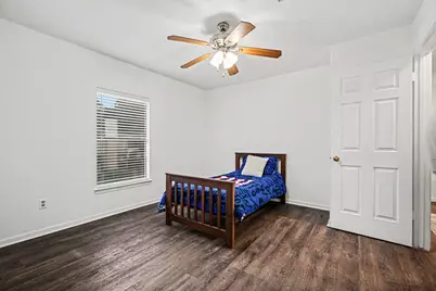 2101 Shadow Bay Circle, League City, TX 77573 - Photo 24