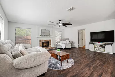 2101 Shadow Bay Circle, League City, TX 77573 - Photo 14