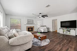 2101 Shadow Bay Cir, League City, TX 77573 - Photo 14