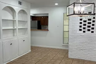 13026 Trail Hollow Dr, Houston, TX 77079 - Photo 4