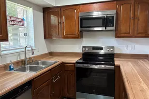 13026 Trail Hollow Dr, Houston, TX 77079 - Photo 8