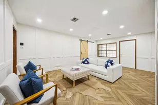 1721 Saxon Dr, Houston, TX 77018 - Photo 8