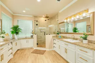 309 Hickman Ln, Angleton, TX 77515 - Photo 22