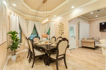 309 Hickman Ln, Angleton, TX 77515 - Photo 18