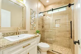 309 Hickman Ln, Angleton, TX 77515 - Photo 28