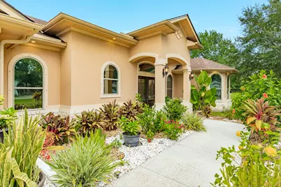 309 Hickman Ln, Angleton, TX 77515 - Photo 4