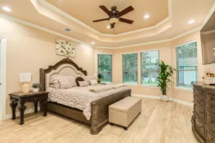309 Hickman Ln, Angleton, TX 77515 - Photo 20