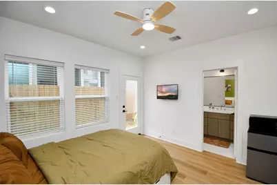 2015 Cochran Street, Houston, TX 77009 - Photo 20