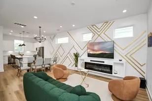 2015 Cochran St, Houston, TX 77009 - Photo 4