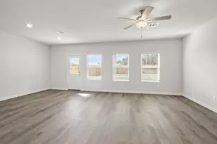 496 Shoreview Dr, Conroe, TX 77303 - Photo 8