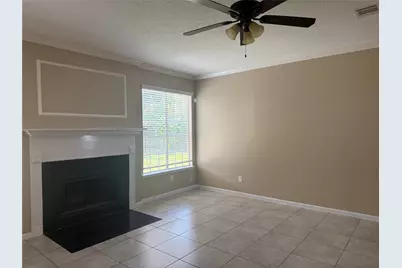 4727 Heritage Country Lane, Friendswood, TX 77546 - Photo 4