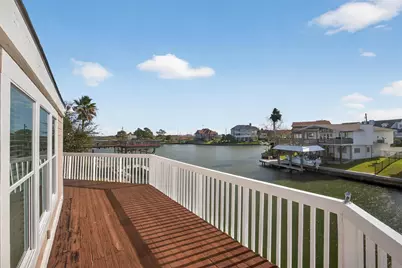 12725 E Conquistador Drive, Galveston, TX 77554 - Photo 32