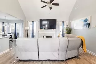 8115 Beaver St, Baytown, TX 77523 - Photo 8