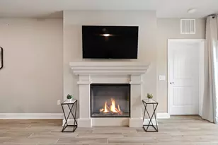 6804 Westview Dr, Houston, TX 77055 - Photo 14