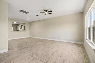 1322 Diamond Drape Dr, Rosharon, TX 77583 - Photo 8