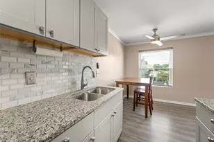 2750 Holly Hall St, Houston, TX 77054 - Photo 10