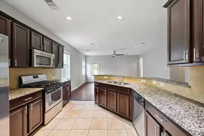3105 W Trail Drive, Pearland, TX 77584 - Photo 6