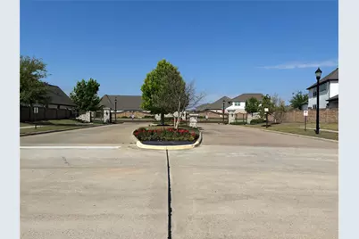 11910 Bazley Knoll Drive, Humble, TX 77346 - Photo 2