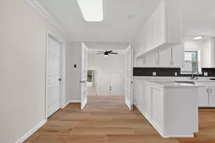 3928 Green Valley Dr, Bryan, TX 77802 - Photo 18