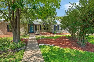 3928 Green Valley Dr, Bryan, TX 77802 - Photo 2