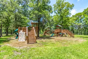 129 Shoreline Dr, Cleveland, TX 77327 - Photo 14