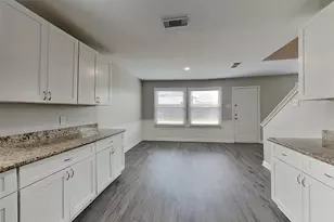 3143 Rainpark Ln, Katy, TX 77449 - Photo 4