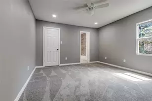 200 Pine St, Prairie View, TX 77445 - Photo 10