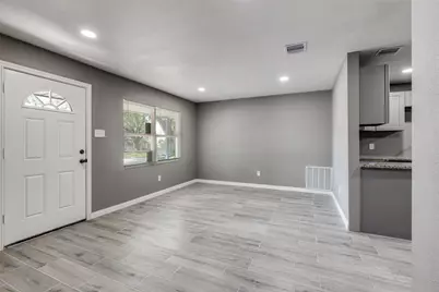 200 Pine Street, Prairie View, TX 77445 - Photo 6